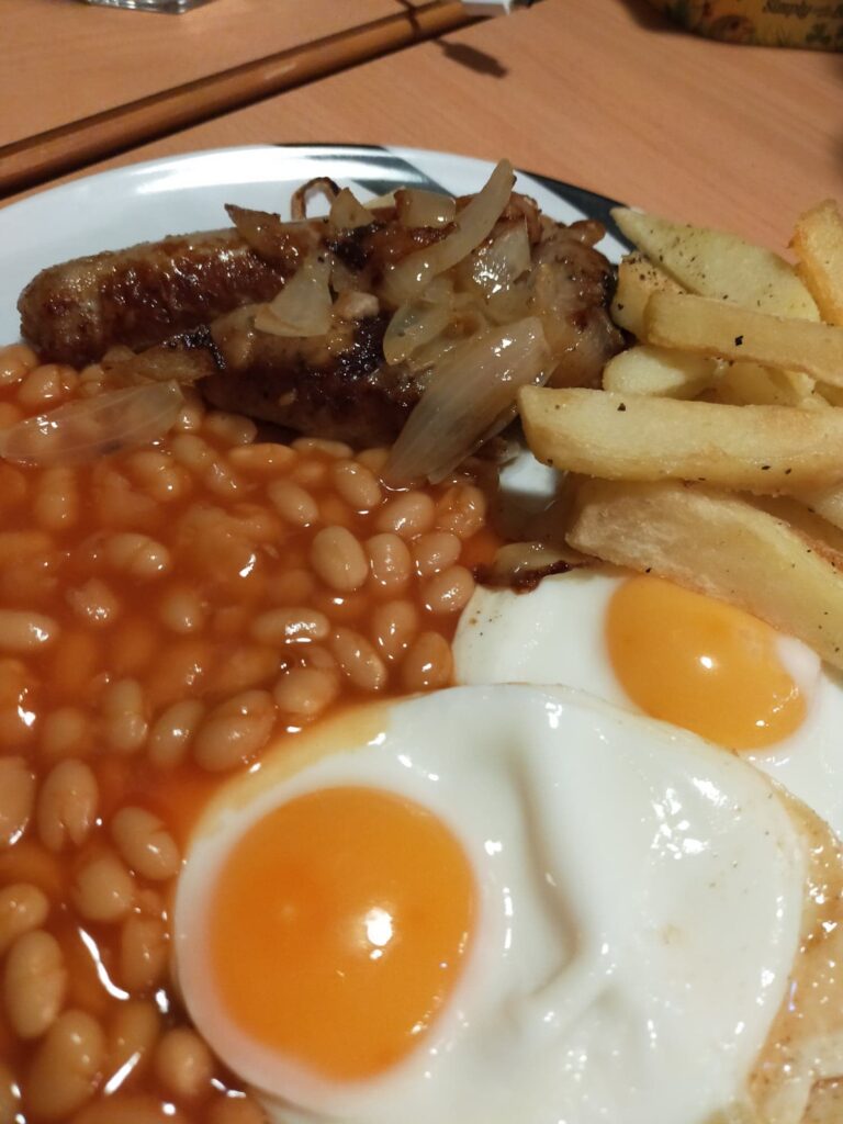 lockdown cooking - Sausages, fried eggs, chips and beans