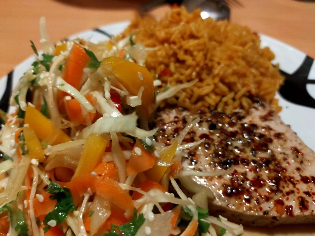 lockdown cooking - Tuna Steak with Mexican rice and Asian salad