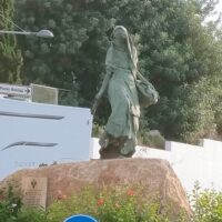 Figure of a lady in the middle of a roundabout in Mojacar