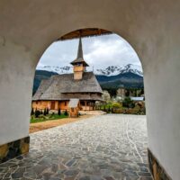 Manastirea Borsa Pietroasa, Romania